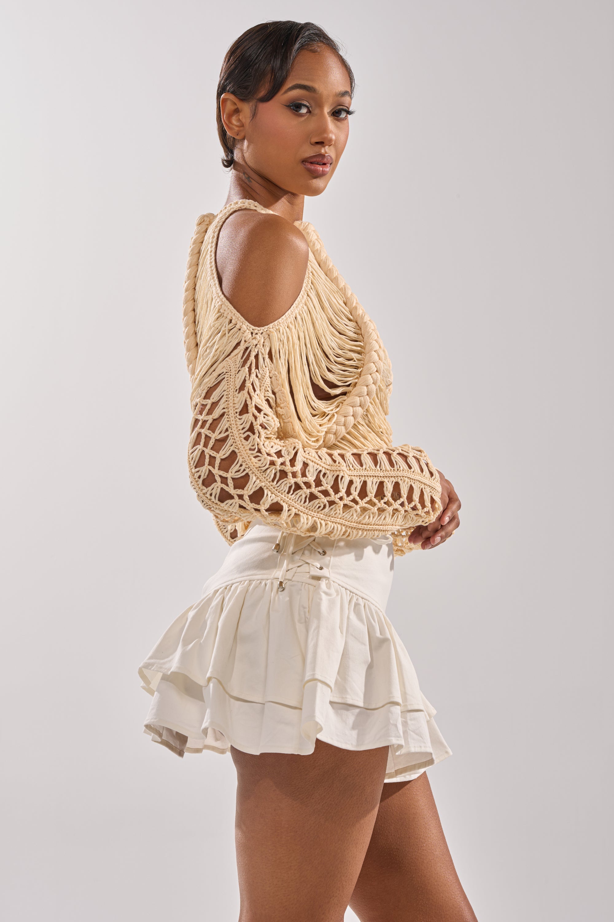 CATCHING FEELING FRINGE SWEATER