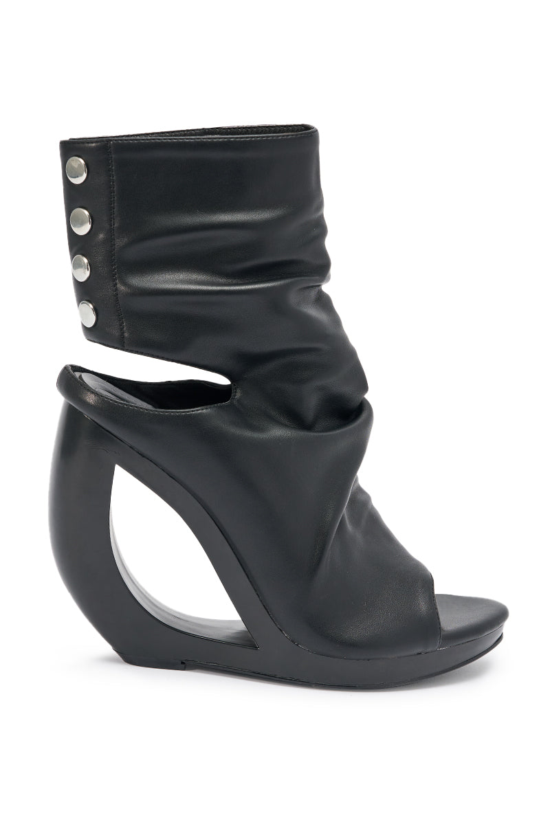 AZALEA WANG CIRCOS BLACK WEDGE BOOTIE