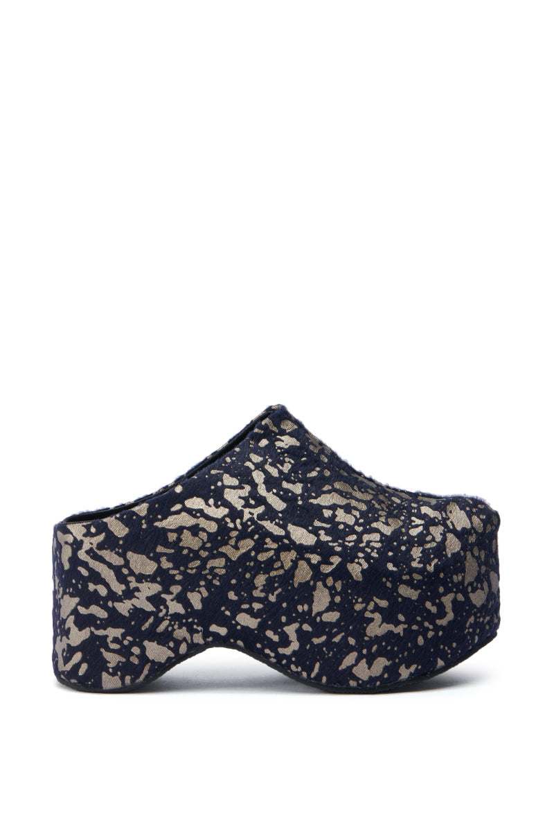 AZALEA WANG TEATREE BLACK CLOG