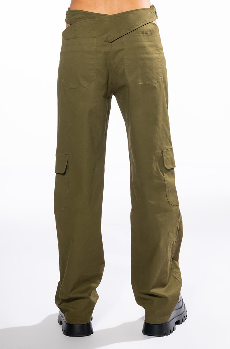 ALL I WANT DETAILED WAIST STRAIGHT CARGO PANT